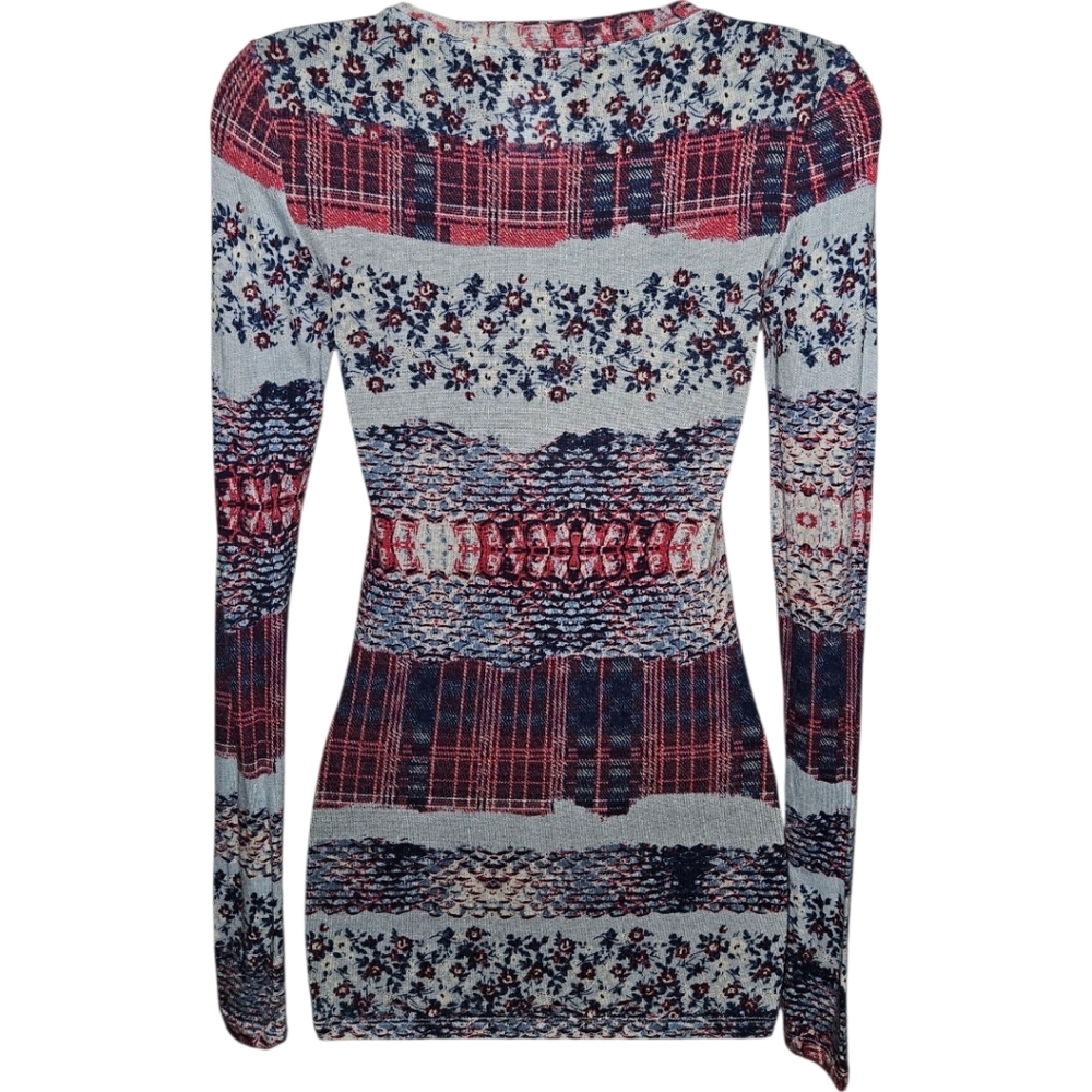 BCBGMaxAzria Multi-Print Buttery Soft V-Neck Fitted Long Sleeve Top - Picture 2 of 2